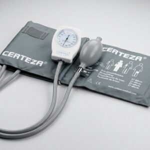 Certeza CR 1004 – Large Dial Aneroid Sphygmomanometer